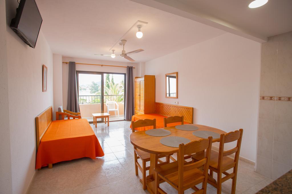 Apartamentos Zodiac Сан-Антоніо Екстер'єр фото