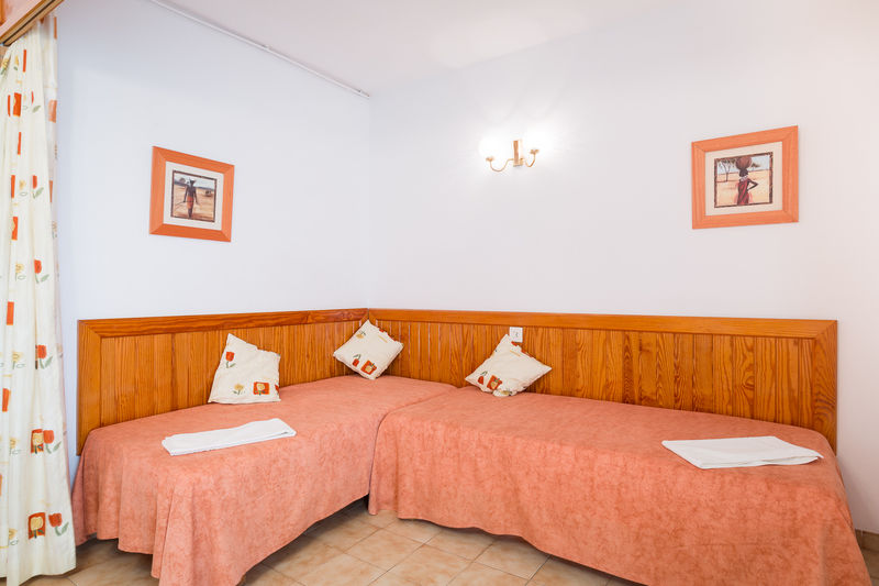 Apartamentos Zodiac Сан-Антоніо Екстер'єр фото